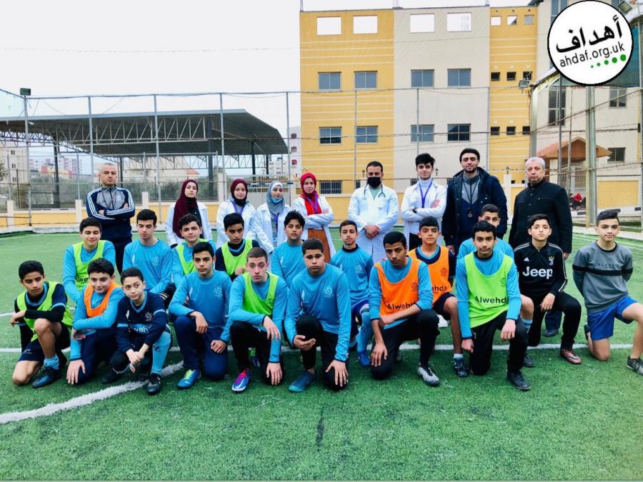 مؤسسة أهداف فريق جامعة فلسطين ينفذ دورة إسعافات أولية للاعبين كرة القدم في أكاديمية الوحدة